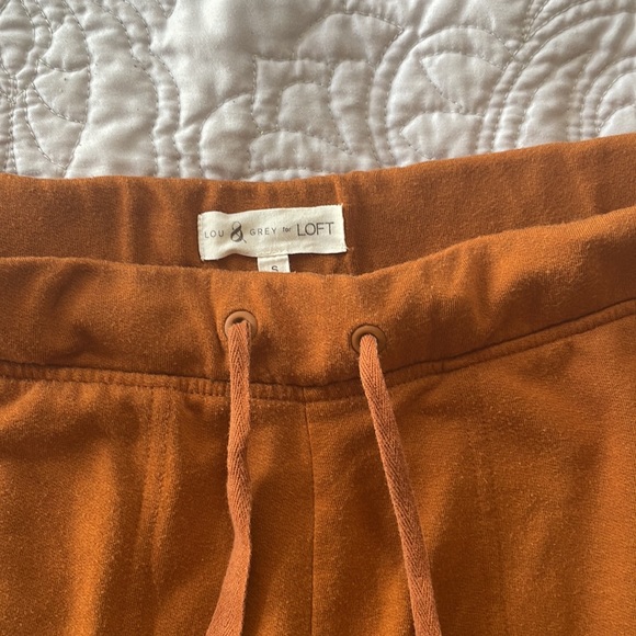 Cozy Lou & Grey sweatpants - Picture 2 of 3